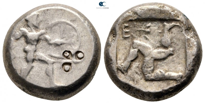 Pamphylia. Aspendos circa 465-430 BC. 
Stater AR

19 mm., 10,94 g.

Helmete...