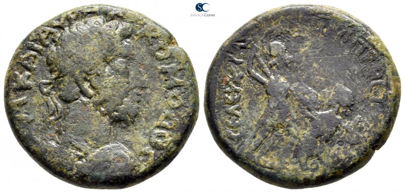Cilicia. Seleukeia ad Kalykadnon. Commodus AD 177-192. 
Bronze Æ

27 mm., 14,...