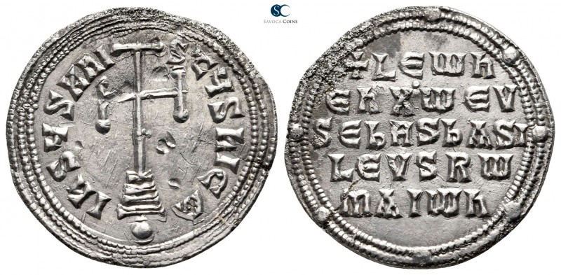 Leo VI the Wise. AD 886-912. Constantinople
Miliaresion AR

23 mm., 2,83 g.
...