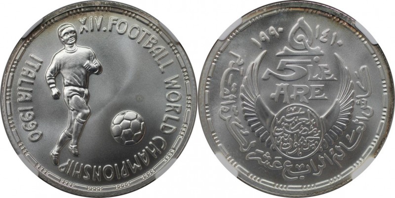5 Pounds 1990 
Weltmünzen und Medaillen, Ägypten / Egypt. FIFA-Weltmeisterschaf...
