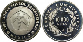 10000 Lira 1986 
Weltmünzen und Medaillen, Türkei / Turkey. Fussball WM 1986 in Mexico. 10000 Lira 1986, Silber. 0.69 OZ. KM 986. Polierte Platte