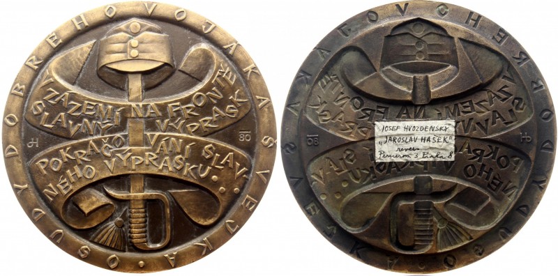 Czechoslovakia Big Plaquette / Medal by Josef Hvozdenský - Jaroslav Hašek - Osud...