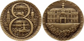 Czechoslovakia Medal by Josef Hvozdenský - Městská Část Prahy 8 
Bronze Pozlacený 91g 60mm; TOP STAV; With Nice Original Box / Modrá nová menší etue...