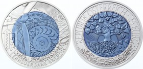 Austria 25 Euro 2010 Renewable Energy
Bimetallic: niobium center in silver (.900) ring • 16.5 g • ⌀ 34 mm; KM# 3189