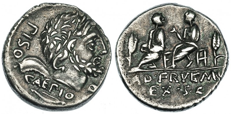 CALPURNIA. Denario. Roma (100 a.C.). A/ Cabeza de Saturno, debajo símbolo arco. ...