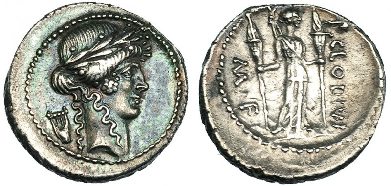 CLAUDIA. Denario. Roma (42 a.C.). A/ Cabeza de Apolo, detrás lira. R/ Diana lucí...