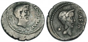MARCO ANTONIO Y JULIO CÉSAR. Denario. Galia (43 a.C.). A/ Cabeza de M. Antonio a der., detrás lítuo; alrededor M. ANTON. IMP R. P. C. R/ Cabeza de J. ...