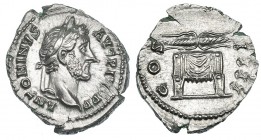 ANTONINO PÍO. Denario. Roma (145-161). R/ Rayo alado sobre trono; COS-IIII. RIC-137. Cospel abierto. EBC+. Ex Vico 6-6-1991, lote nº 199.