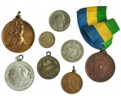 Lote 8 piezas: 3 medallas, 2 condecoraciones y 3 monedas de Cuba y Vaticano. 1889-1934. De MBC a SC.