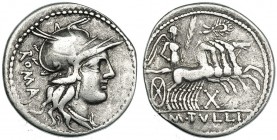 TULLIA. Denario. Roma (120 a.C.). R/ Victoria con palma en cuadriga a der.; encima una corona, debajo de los caballos X; ley. en el exergo: M. TVLLI. ...