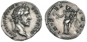 ANTONINO PÍO. Denario. Roma (143-144). R/ Victoria de pie a izq. sosteniendo corona y paloma; IMPE / RA / TOR II. RIC-111. MBC+.