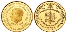 Cameroon. 1000 francos. 1970. El Hajj Ahmadou. (Km-18). Au. 3,45 g. 10º Aniversario de Independencia. PR. Est...120,00.