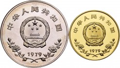 China. 35 y 450 yuan. 1979. (Km-8 y 9). 17,08 g oro y 19,43 g plata. Año Internacional del niño. Muy escasa. UNC. Est...750,00.