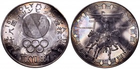 Japan. Medalla. 1964. Ag. 29,64 g. Huegos Olímpicos Tokyo 1964. Pátina oscura. 45 mm. UNC. Est...30,00.