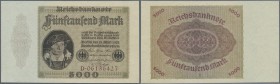 Deutschland - Deutsches Reich bis 1945. 5000 Mark 1923, Ro.86 in nahezu kassenfrischer Erhaltung mit minimalem senkrechten Bug und leichten Knitterfal...