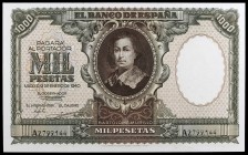 1940. 1000 pesetas. (Ed. D41) (Ed. 440). 9 de enero, Murillo. Leve falta de impresión del valor PESETAS a la derecha del reverso. Raro así. EBC+.