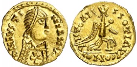 A nombre de Justiniano I. Triente de imitación. (Tomasini 257, mismo cuño de anverso). 1,42 g. Bellísima, brillo original. Rara así. S/C-.