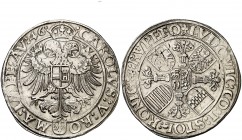 1546. Carlos I. Condado de Stolberg. 1 taler. (Dav. 9866 var) (Kr. 11 var). 28,86 g. Acuñación de Ludwig II von Königstein. Escudos inferiores interca...