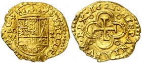 1621. Felipe IV. (Madrid). V. 1 escudo. (AC. 1772, mismo ejemplar) (Tauler falta). 3,40 g. Todos los datos perfectos. Cospel ligeramente irregular. Mu...