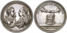 1755. Alemania. Carlos V y Francisco I. Nuremberg. 200 Aniversario del Tratado de Paz religioso. Medalla. (Whiting 504). 29,05 g. Ø44 mm. Plata. Graba...