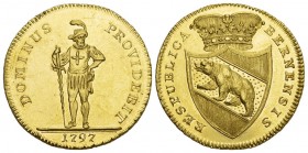 Schweiz / Switzerland / Suisse Bern 8 Dukaten 1797. Goldabschlag vom Halbtaler. Av. Gekröntes, spitzes Berner Wappen.
Rv. Auf Abschnittsleiste stehend...