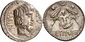 RÖMISCHE REPUBLIK : Silbermünzen. 
Lucius Titurius Lucii filius Sabinus 89 v. Chr. Denar 3,58g. Titus Tatiuskopf n.r. A PV - SABIN / Tarpeia wird von...