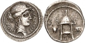 RÖMISCHE REPUBLIK : Silbermünzen. 
Quintus Cassius Longinus 55 v. Chr. Denar 3,58g. Libertaskopf n.r. LIBERT - Q. CASSIVS / Vestatempel, darin sella;...