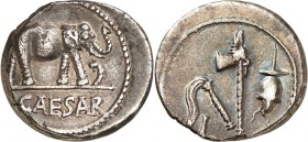 IMPERATORISCHE PRÄGUNGEN. 
GAIUS IULIUS CAESAR 100-44 v. Chr. Denar (49/48 v.Chr.) 4,07g, Feldmünzstätte. Elefant schreitet n.r. und tritt auf Schlan...