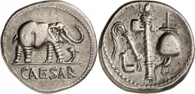 IMPERATORISCHE PRÄGUNGEN. 
GAIUS IULIUS CAESAR 100-44 v. Chr. Denar (49/48 v.Chr.) 3,55g, Feldmünzstätte. Elefant schreitet n.r. und tritt auf Schlan...
