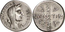 IMPERATORISCHE PRÄGUNGEN. 
GAIUS IULIUS CAESAR 100-44 v. Chr. Denar (März 44 v.Chr.) 3,56g. Kopf, bedeckt, m. Goldkranz n.r., zw. Apex u. Lituus CAES...