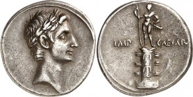 IMPERATORISCHE PRÄGUNGEN. 
"CAESAR" (der spätere Augustus) 44-27 v. Chr.(-14). Denar (29/27 v.Chr.) 3,48g, Brindisi/Rom. Kopf m. Lkr. n.r. / IMP - CA...