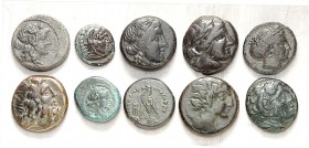 GRIECHEN. 
Allgemein: Bronzemünzen. 27 Klein- und Mittelbronzen (13-19mm): u.a. MACEDONIEN (Thessalonika (3), Philippi), THESSALIEN (Larissa, Thess. ...