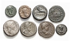 GRIECHEN der RÖMISCHEN KAISERZEIT. 
Allgemein: Bronzemünzen. 42 Stücke: darunter 2 Bi-Tetradrachmen ÄGYPTEN / Alexandria (Trajan), 40 AE-Prägungen u....