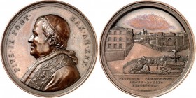 EUROPA. 
ITALIEN-Kirchenstaat. 
Pius IX. 1846-1878. Jahresmedaille An. XXX (1875/76) (v. I. Bianchi) auf die Erbauung des Altersheimes von Rom. Brb....
