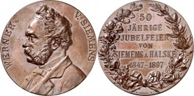 PERSONEN. 
INDUSTRIELLE und UNTERNEHMER. 
SIEMENS, Werner von *1816 Lente b. Hannover +1892 Berlin. Medaille 1897 (v. O. Schultz) a.d. 50jährige Jub...
