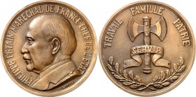 PERSONEN. 
MILITÄRS. 
PÉTAIN, Henri Philippe Benoni Omer Joseph, Marechal de France *1856 +1951. Medaille o.J. (v. F. Angeli) Büste n.l. / Doppelaxt...