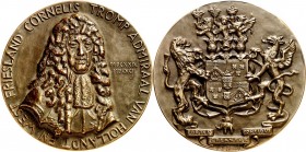 PERSONEN. 
MILITÄRS. 
TROMP, Maarten Herpertszoon *1597 den Briel +1653 vor Scheveningen. Medaille 1941 (v. A. Termote, b. Kon. Begeer) Brb. mit All...