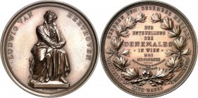 PERSONEN. 
MUSIKER und KOMPONISTEN. 
BEETHOVEN, Ludwig van *1770 Bonn +1827 Wien. Medaille 1880 (v. A.Scharff) a. d. Enthüllung des v.C.v.Zumbusch g...