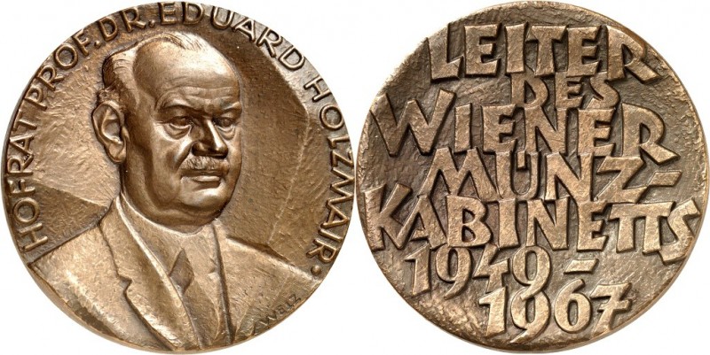 PERSONEN. 
NUMISMATIKER. 
HOLZMAIR, Prof. Dr. Eduard *1902 +1971. Medaille o.J...