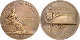 MEDAILLEURE des XIX. bis XXI. Jh.. 
FRANKREICH. 
MARTIN, Gustave *1868. Prämienmedaille o.J. d. Stadt Marseille. Massalia sitzt mit Heroldstab, Palm...