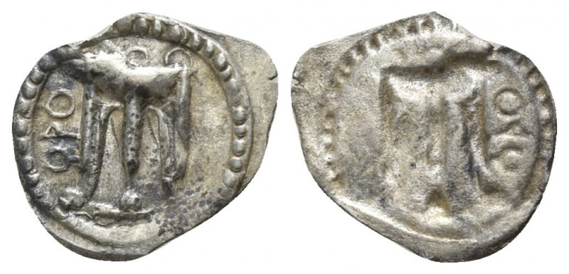Bruttium. Kroton circa 530-500 BC.
Hemiobol AR

12mm., 0,18g.

Tripod with ...