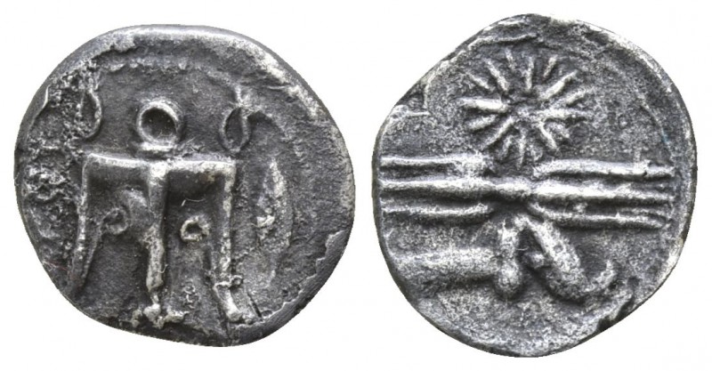 Bruttium. Kroton circa 400-350 BC.
Triobol AR

12mm., 0,98g.

Tripod; leaf ...