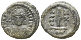 Maurice Tiberius.  AD 582-602. Catania. Decanummium Æ