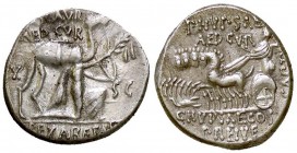 ROMANE REPUBBLICANE - AEMILIA - M. Aemilius Scaurus e Pub. Plautius Hypsaes (58 a.C.) - Denario - Re Aretas in ginocchio di fianco a un cammello a d. ...