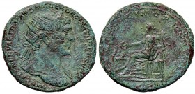 ROMANE IMPERIALI - Traiano (98-117) - Dupondio - Busto radiato e drappeggiato a d. /R La Salute seduta a s. alimenta un serpente avvolto attorno ad al...