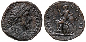 ROMANE IMPERIALI - Marco Aurelio (161-180) - Sesterzio - Busto laureato, drappeggiato e corazzato a d. /R Roma seduta a s. con scettro appoggiata a un...