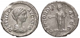 ROMANE IMPERIALI - Plautilla (moglie di Caracalla) - Denario - Busto a d. /R La Concordia stante a s. con scettro e patera C. 1; RIC 363a (AG g. 3,57)...