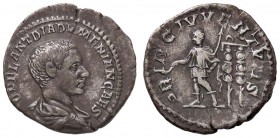 ROMANE IMPERIALI - Diadumeniano (218) - Denario - Busto drappeggiato e corazzato a d. /R Diadumeniano stante a s.; dietro, due insegne militari C. 14;...