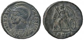 ROMANE IMPERIALI - Anonime - Costantinopoli (334-336) - AE 3 (Siscia) - Busto di Costantinopoli con elmo laureato a s. e mantello imperiale e scettro ...