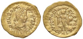 ROMANE IMPERIALI - Leone I (457-473) - Tremisse - Busto diademato a d. /R La Vittoria stante di fronte con corona e globo crucigero Ratto 256 (AU g. 1...